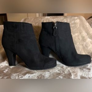 Rampage Benzley Faux Suede Black Ankle Boots, Sz 8.5 Barely Worn